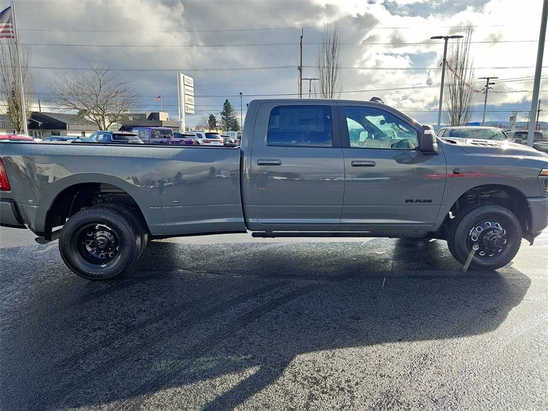 2026 Ram 3500 Laramie - Image 7