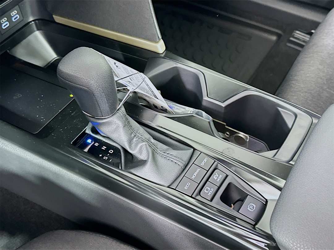 2026 Toyota Camry LE - Image 17