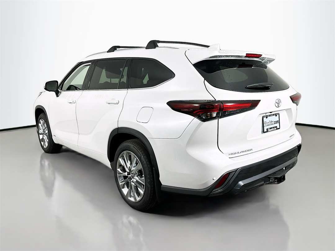 2026 Toyota Highlander Limited - Image 5