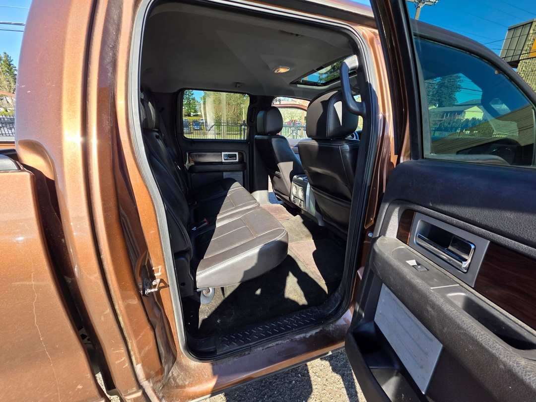 2012 Ford F-150 Lariat - Image 16