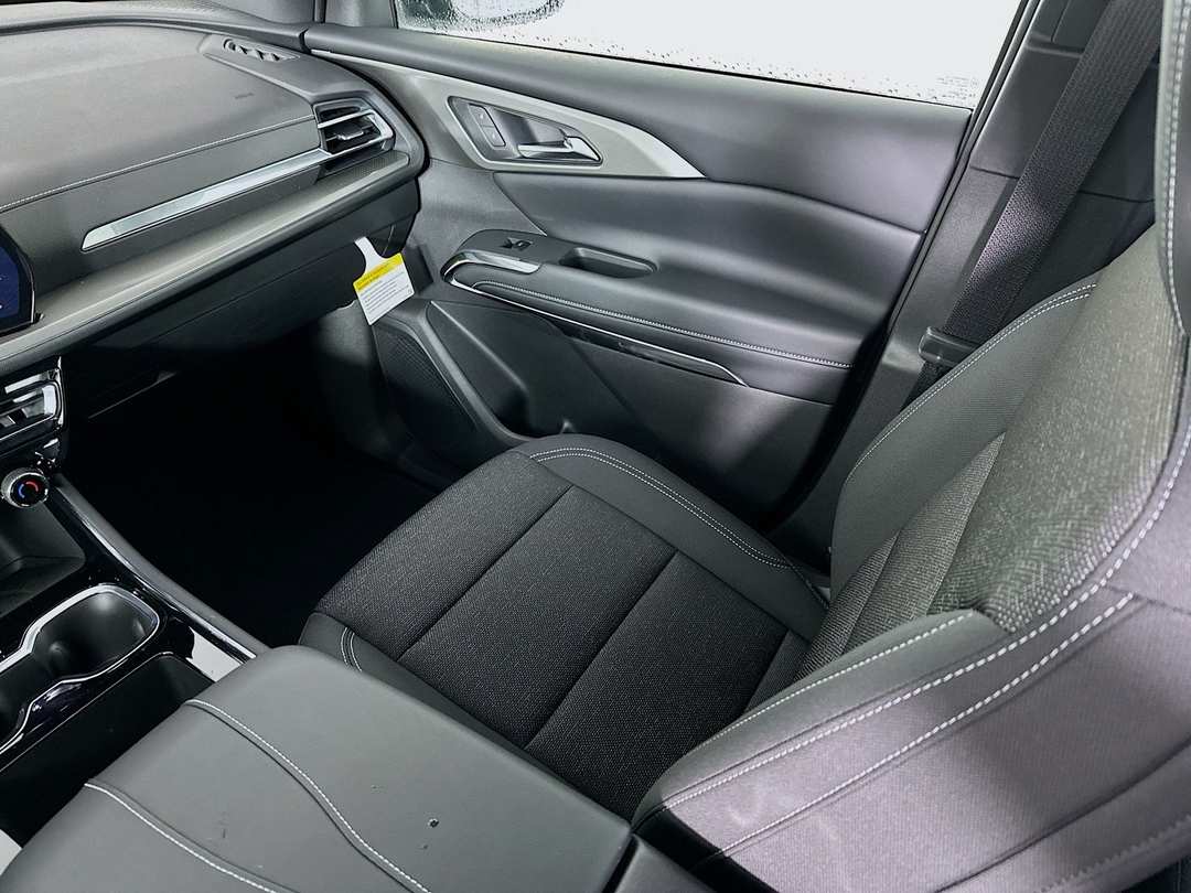 2026 Chevrolet Traverse LT - Image 23