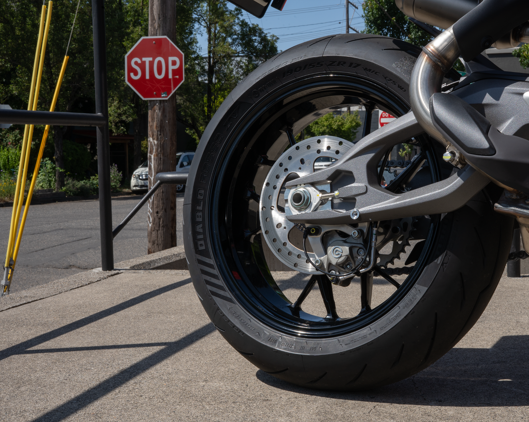 2026 Ducati Streetfighter V2 S - Image 5