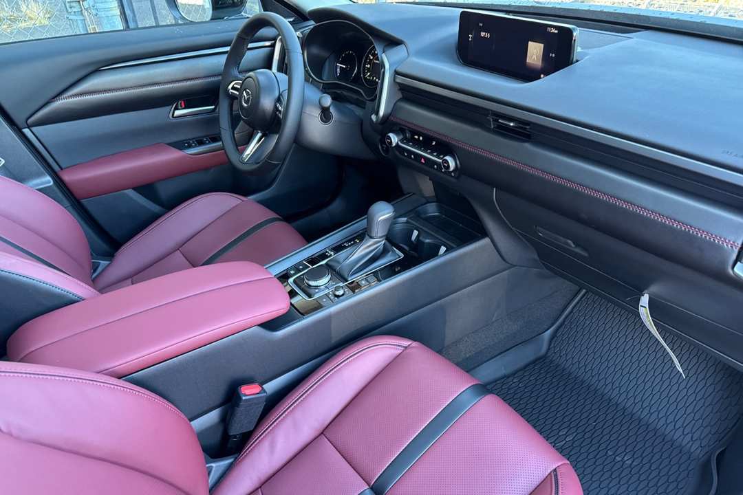 2026 MAZDA Cx-50 Premium - Image 16