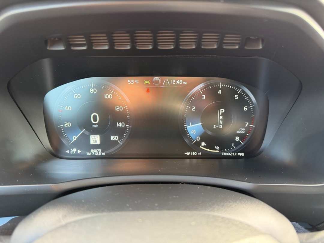 2018 Volvo Xc90 T6 Momentum - Image 21