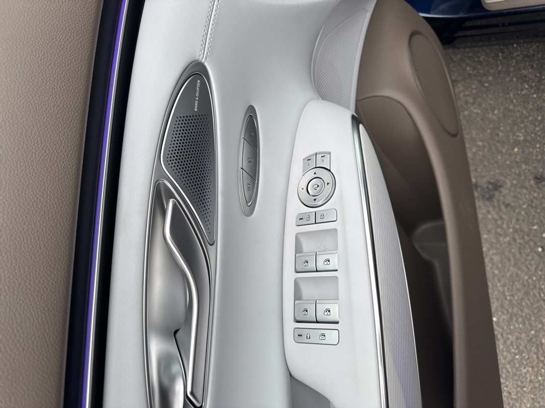 2026 Genesis Gv70 2.5T Advanced - Image 17