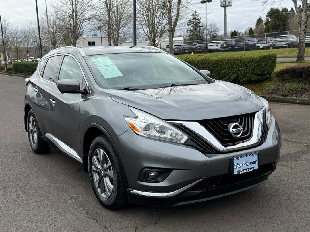 2017 Nissan Murano SL - Image 2