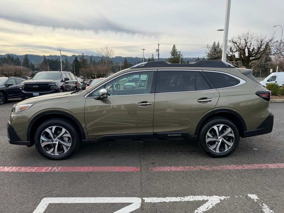 2022 Subaru Outback Touring - Image 5