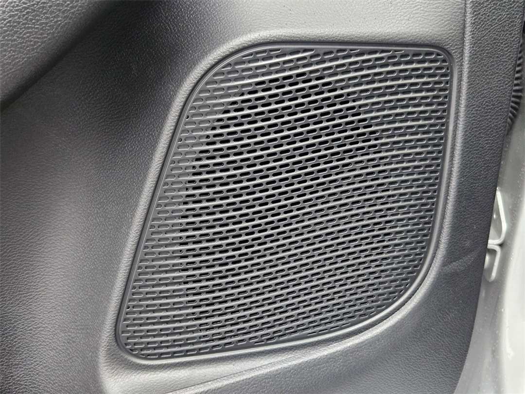 2026 Chrysler Pacifica Select - Image 12