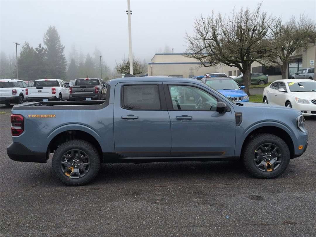 2026 Ford Maverick Tremor - Image 6