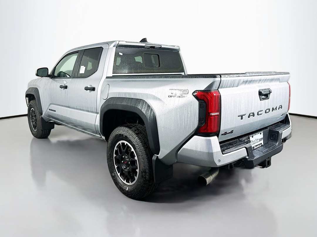 2025 Toyota Tacoma TRD Off Road - Image 5