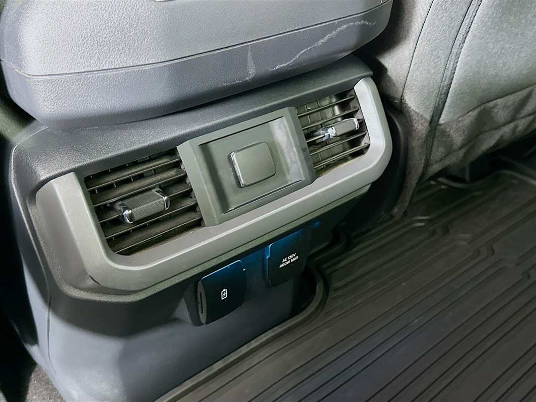 2024 Ford F-150 XLT - Image 25