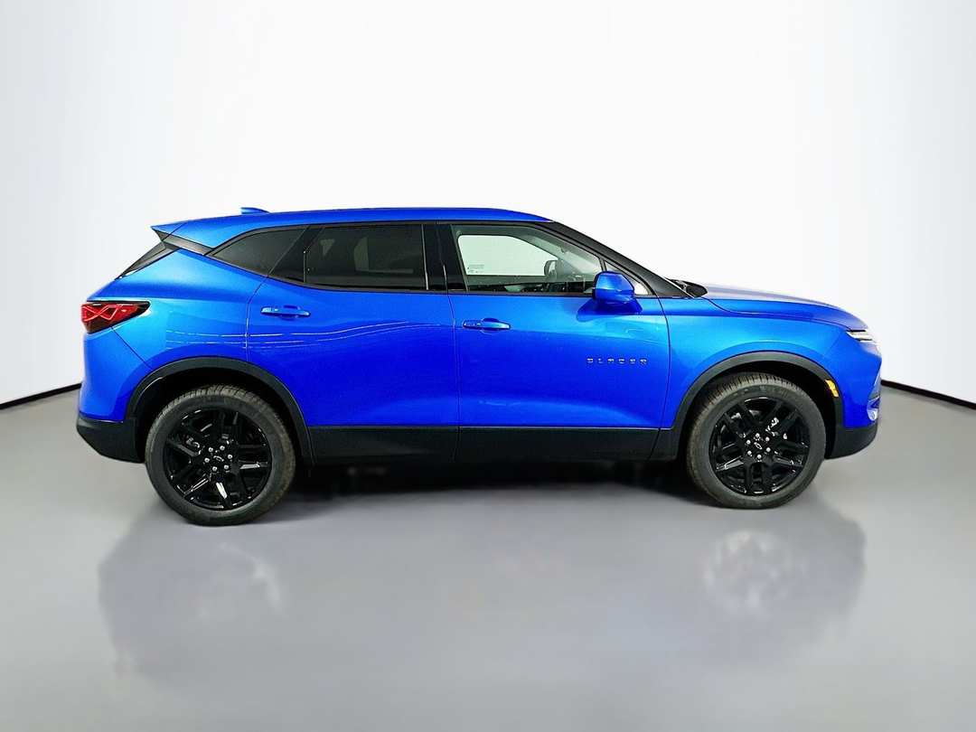 2025 Chevrolet Blazer LT - Image 9