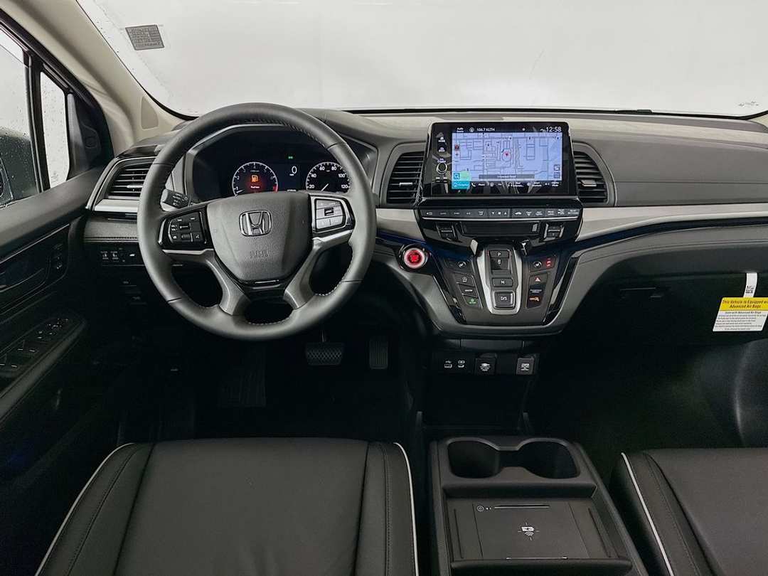 2026 Honda Odyssey Touring - Image 23