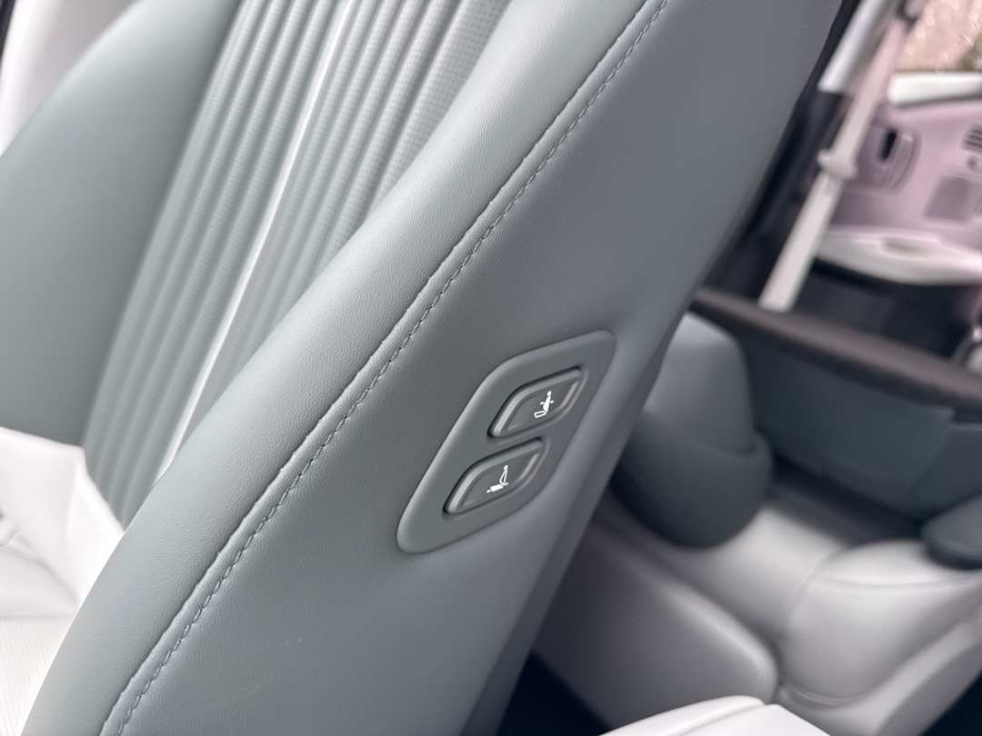 2026 Hyundai Ioniq 9 Performance Calligraphy - Image 36