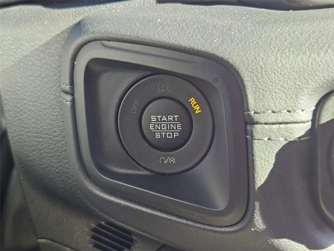 2026 Jeep Gladiator Rubicon - Image 17