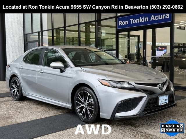 2024 Toyota Camry SE