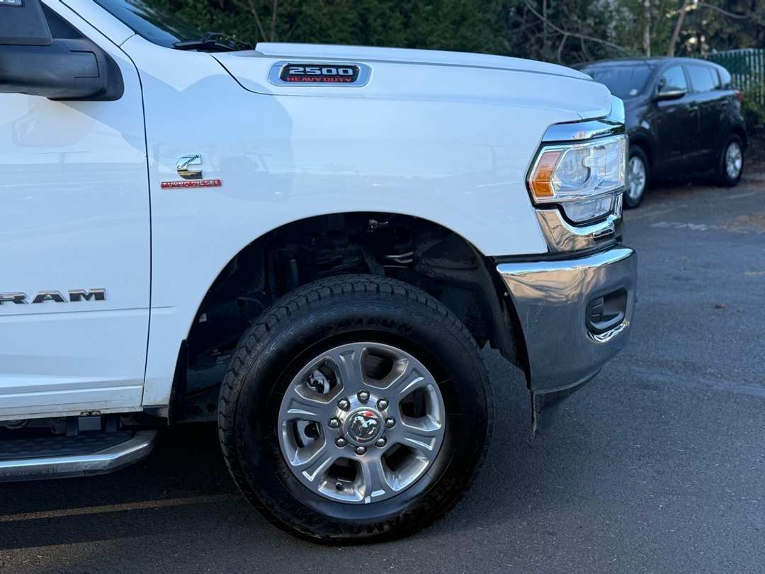 2024 Ram 2500 Big Horn - Image 18