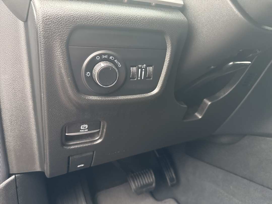 2024 Jeep Grand Cherokee L Altitude X - Image 15