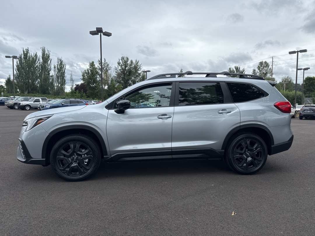 2025 Subaru Ascent Onyx Edition Touring - Image 4