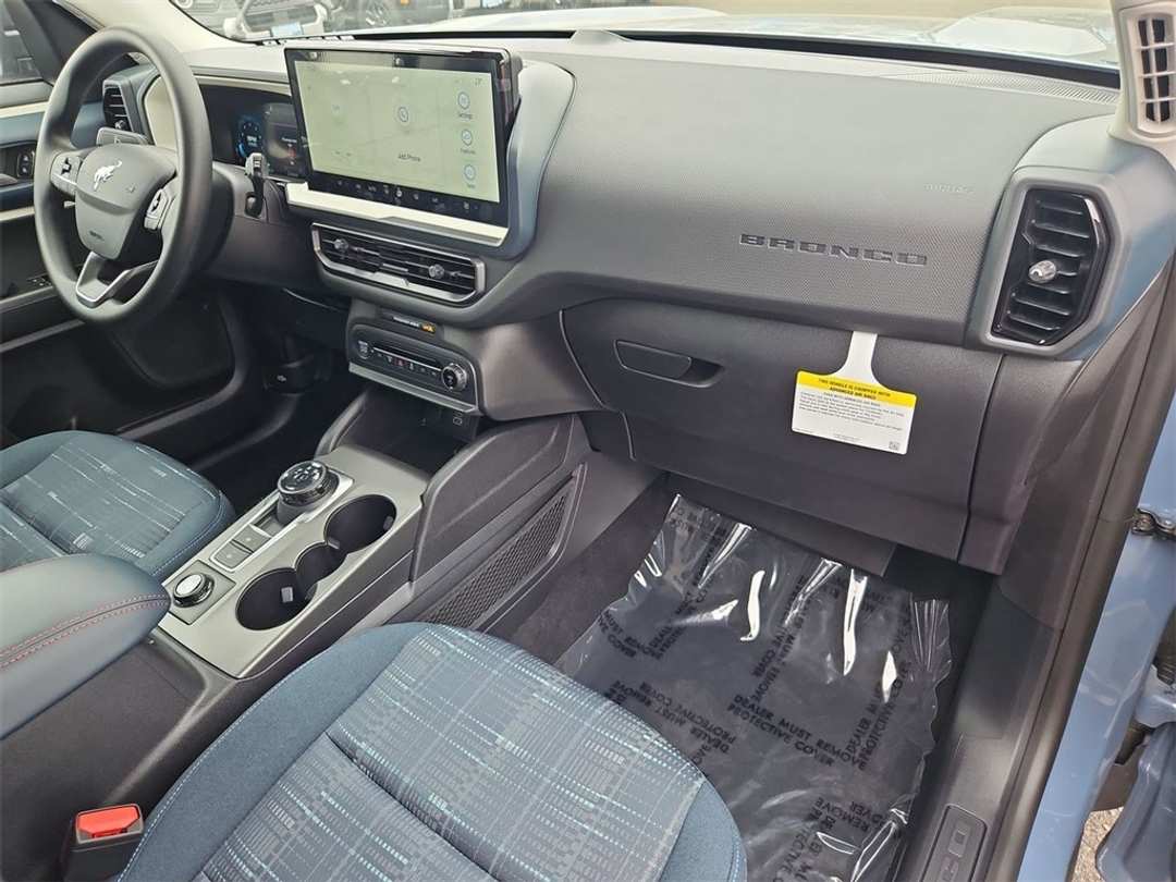 2025 Ford Bronco Sport Heritage - Image 31