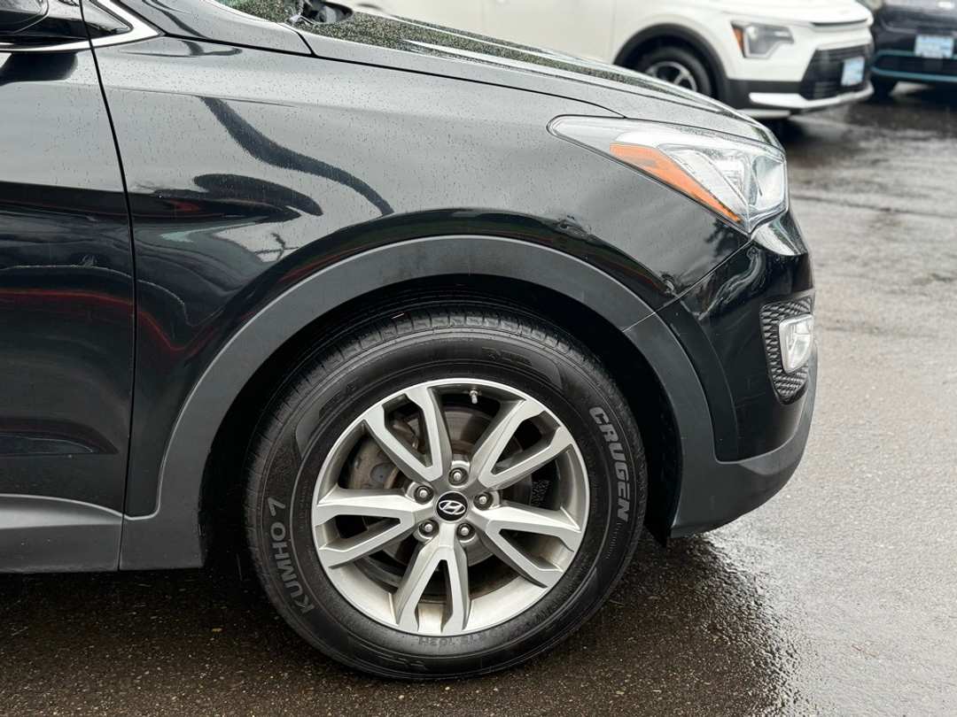 2014 Hyundai Santa Fe Sport 2.0T - Image 13