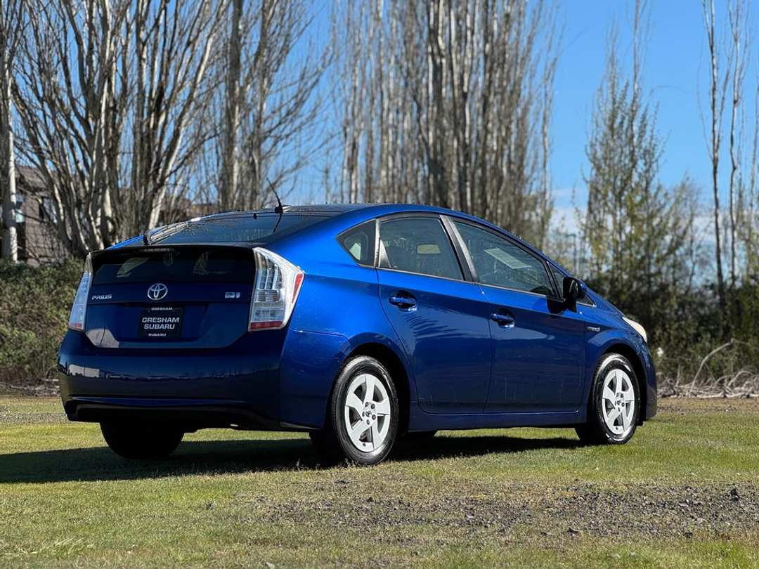 2010 Toyota Prius I - Image 2