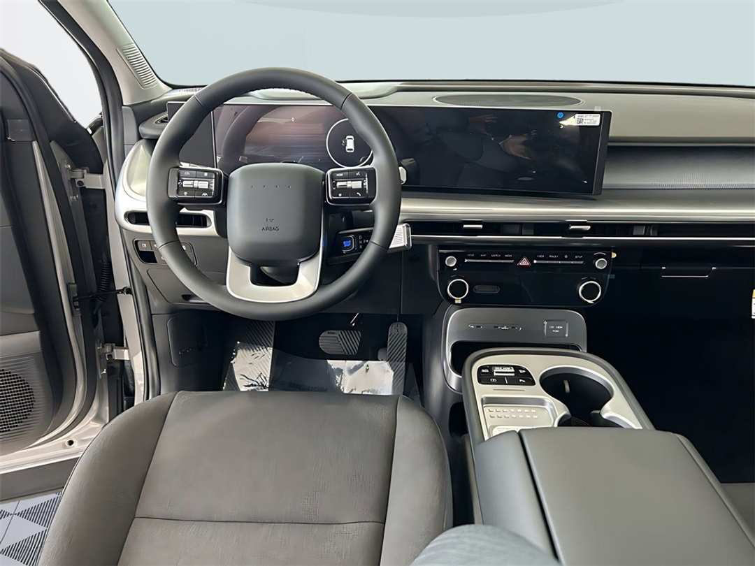 2026 Hyundai Ioniq 9 S - Image 21