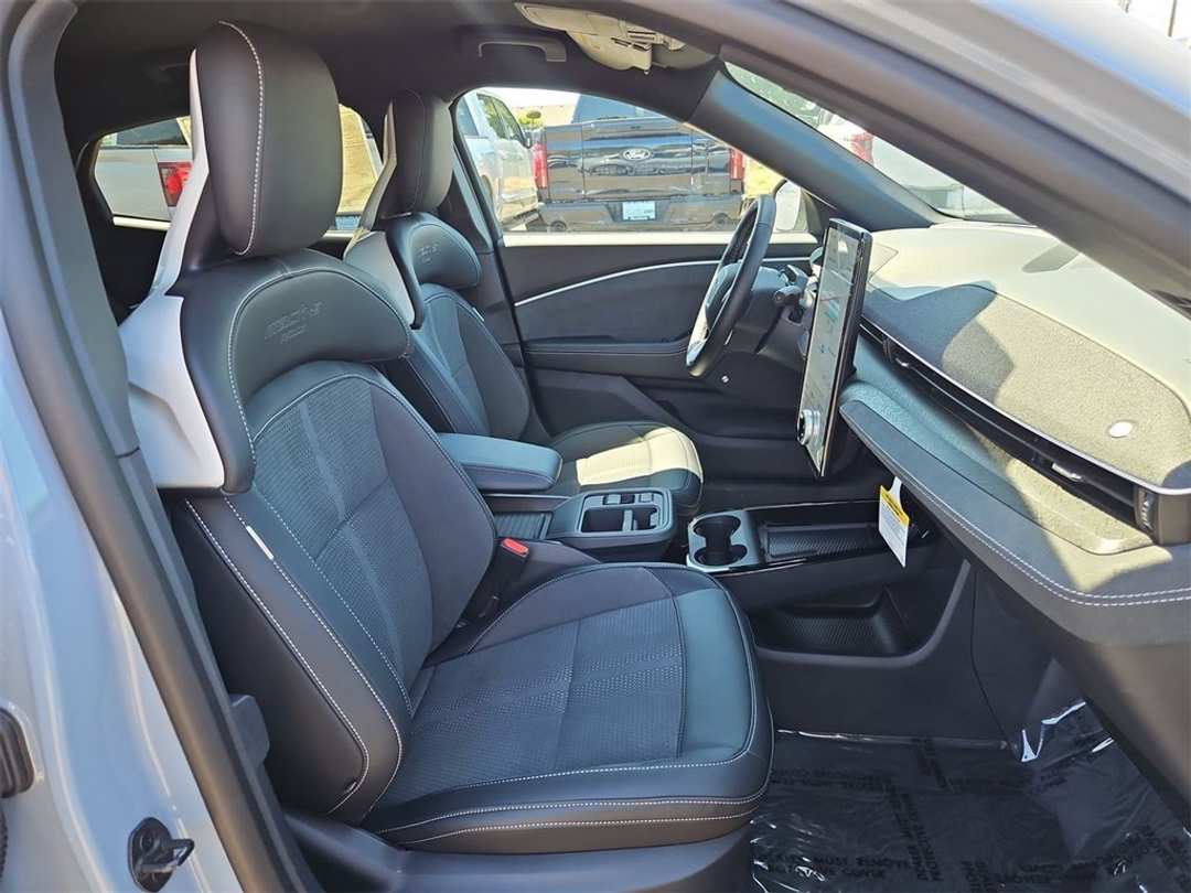 2025 Ford Mustang Mach-E GT - Image 30