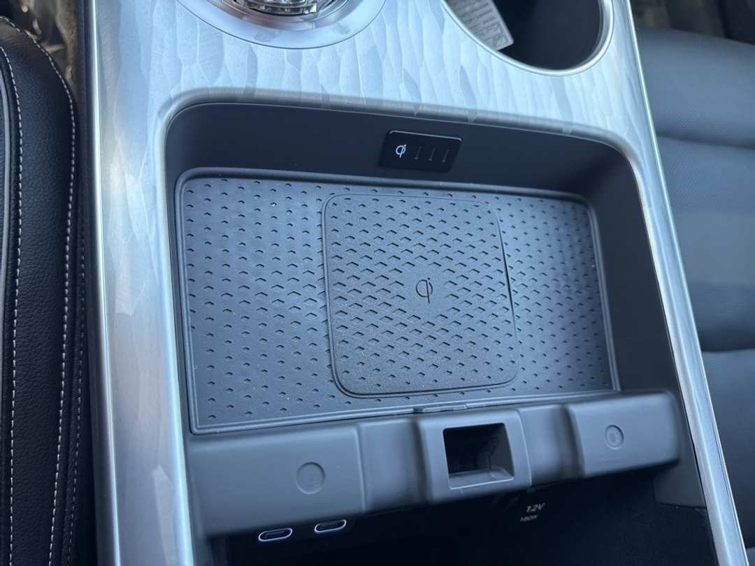 2026 Genesis Electrified Gv70 - Image 31