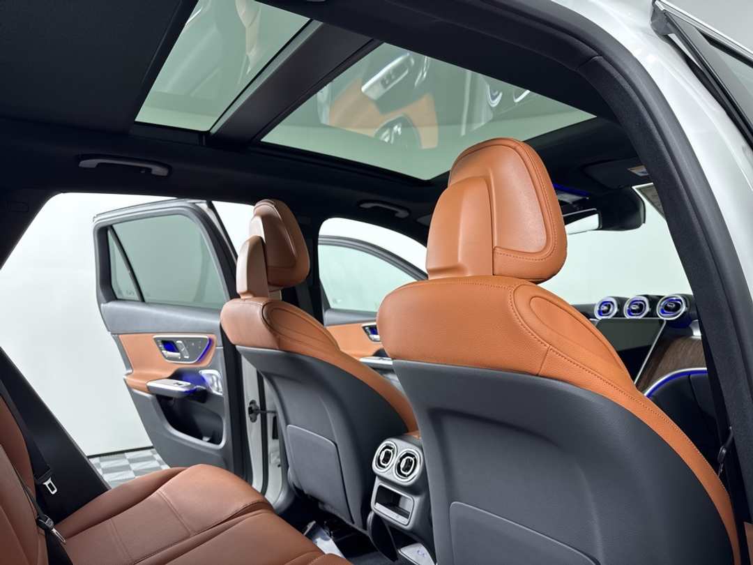 2026 Mercedes-Benz GLC GLC 300 - Image 20