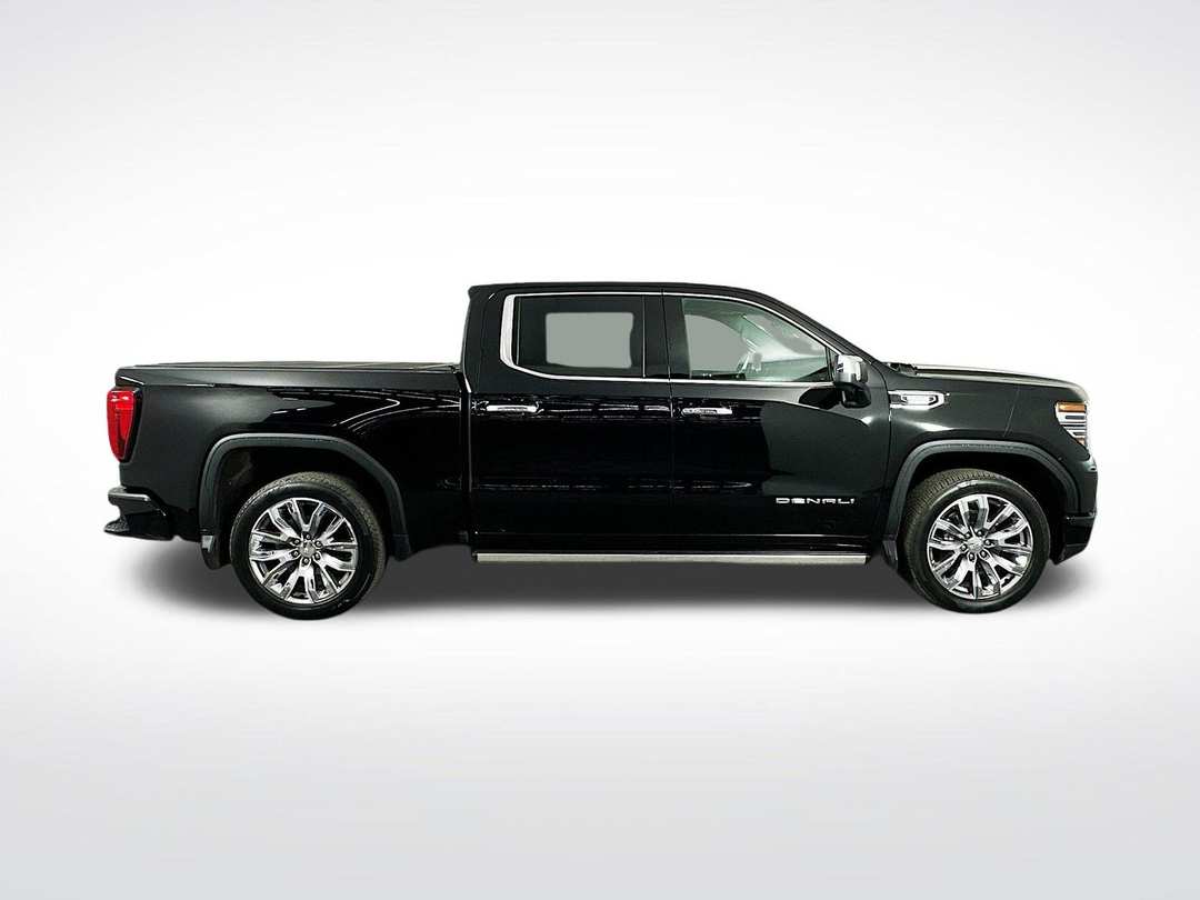 2024 GMC Sierra 1500 Denali - Image 9