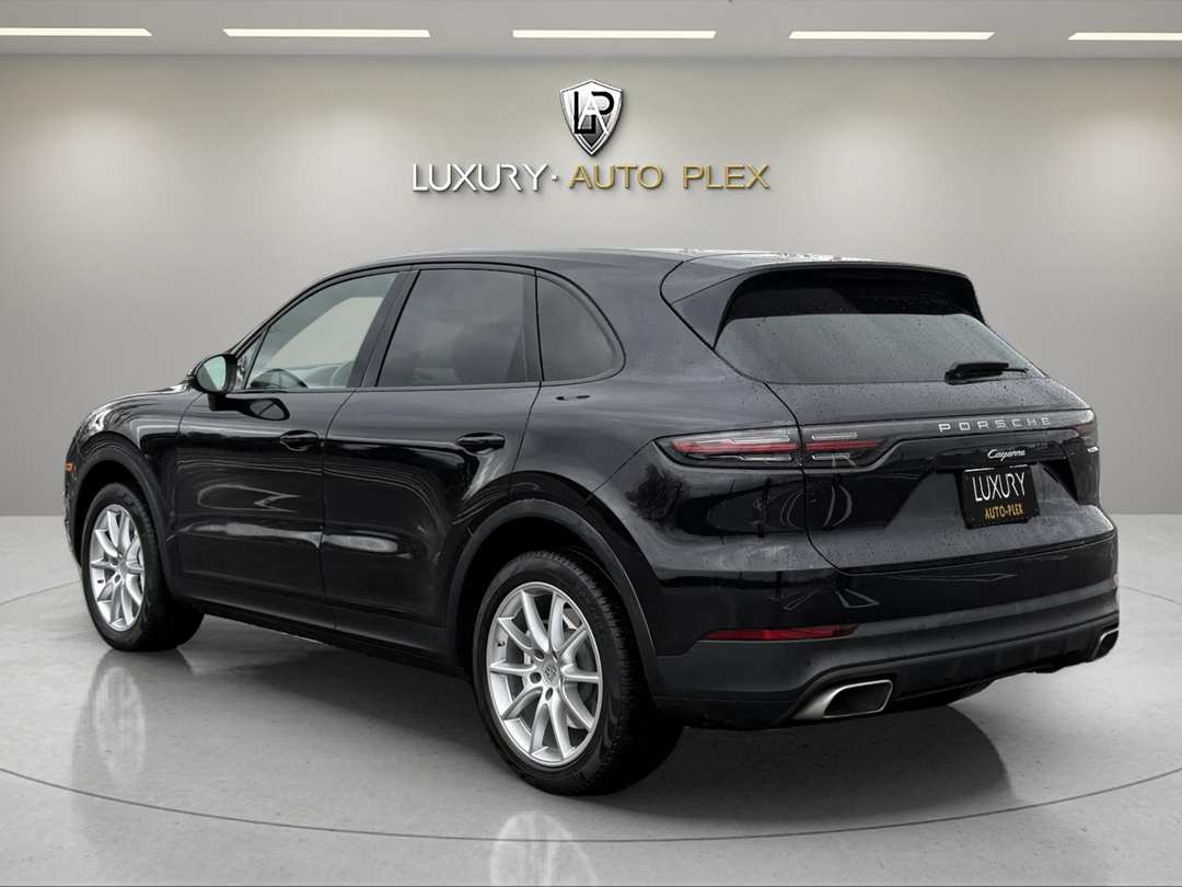 2019 Porsche Cayenne - Image 3