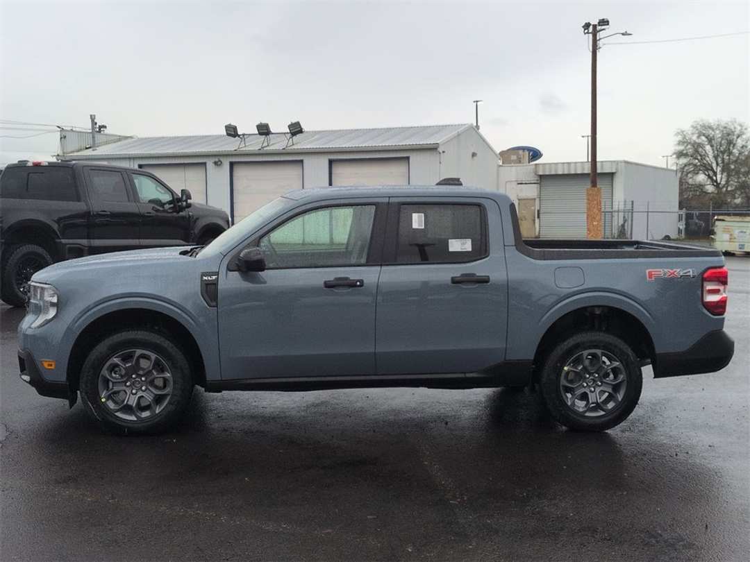 2026 Ford Maverick XLT - Image 2