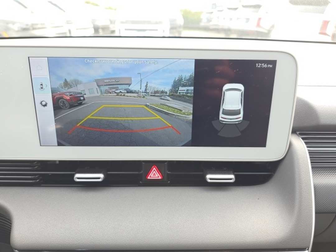 2023 Hyundai Ioniq 5 SE - Image 17