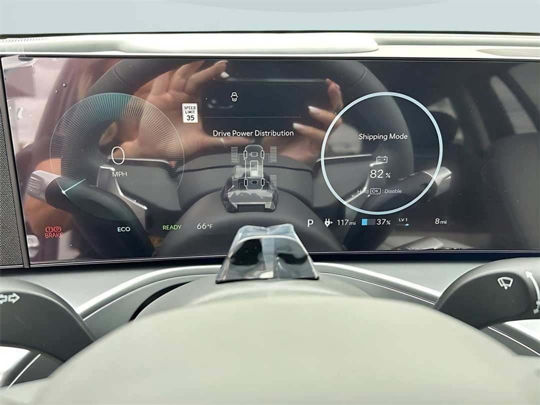 2026 Hyundai Ioniq 9 Performance Limited - Image 16