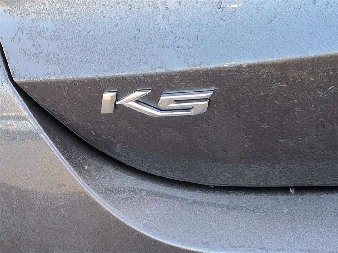 2021 Kia K5 EX - Image 29