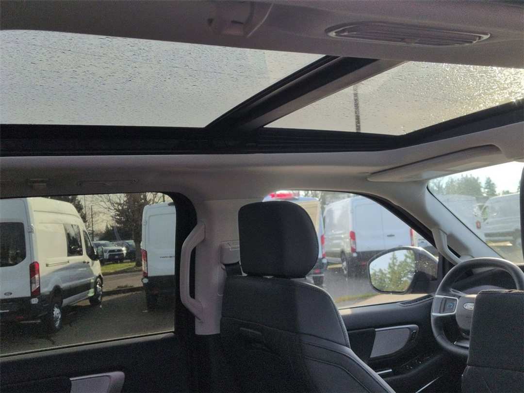 2026 Ford Expedition Max Active - Image 30