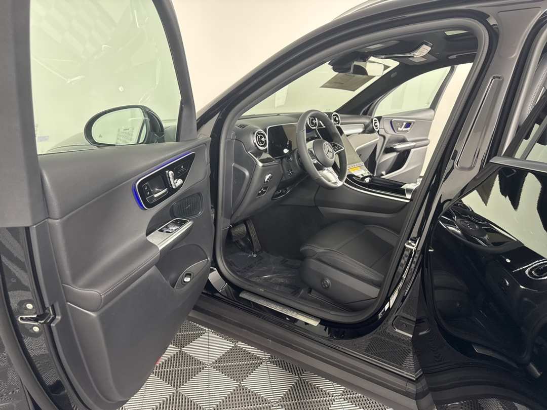 2026 Mercedes-Benz GLC GLC 300 - Image 22