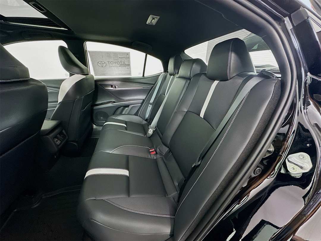 2026 Toyota Camry SE Nightshade - Image 25