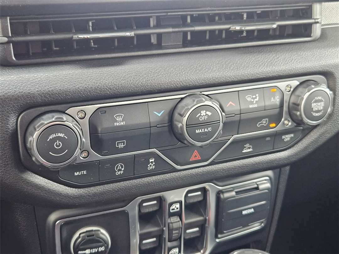 2026 Jeep Wrangler Sport - Image 23