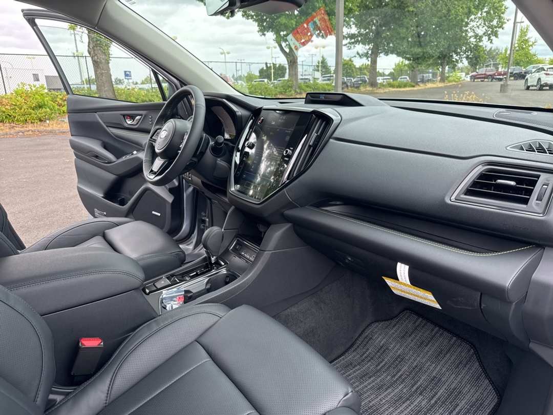 2025 Subaru Ascent Onyx Edition Touring - Image 43