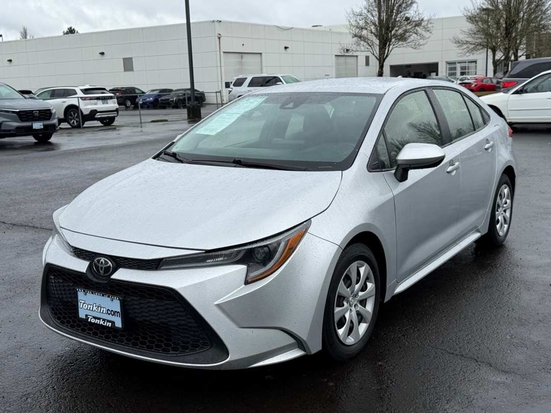 2022 Toyota Corolla LE - Image 4