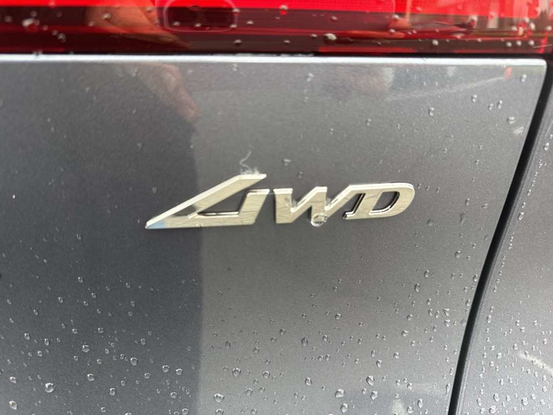 2026 Genesis Gv70 2.5T Advanced - Image 12