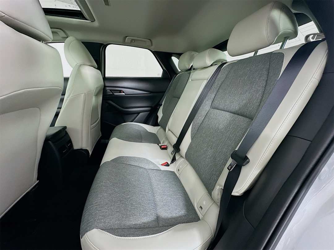 2026 MAZDA Cx-30 2.5 S Aire Edition - Image 25