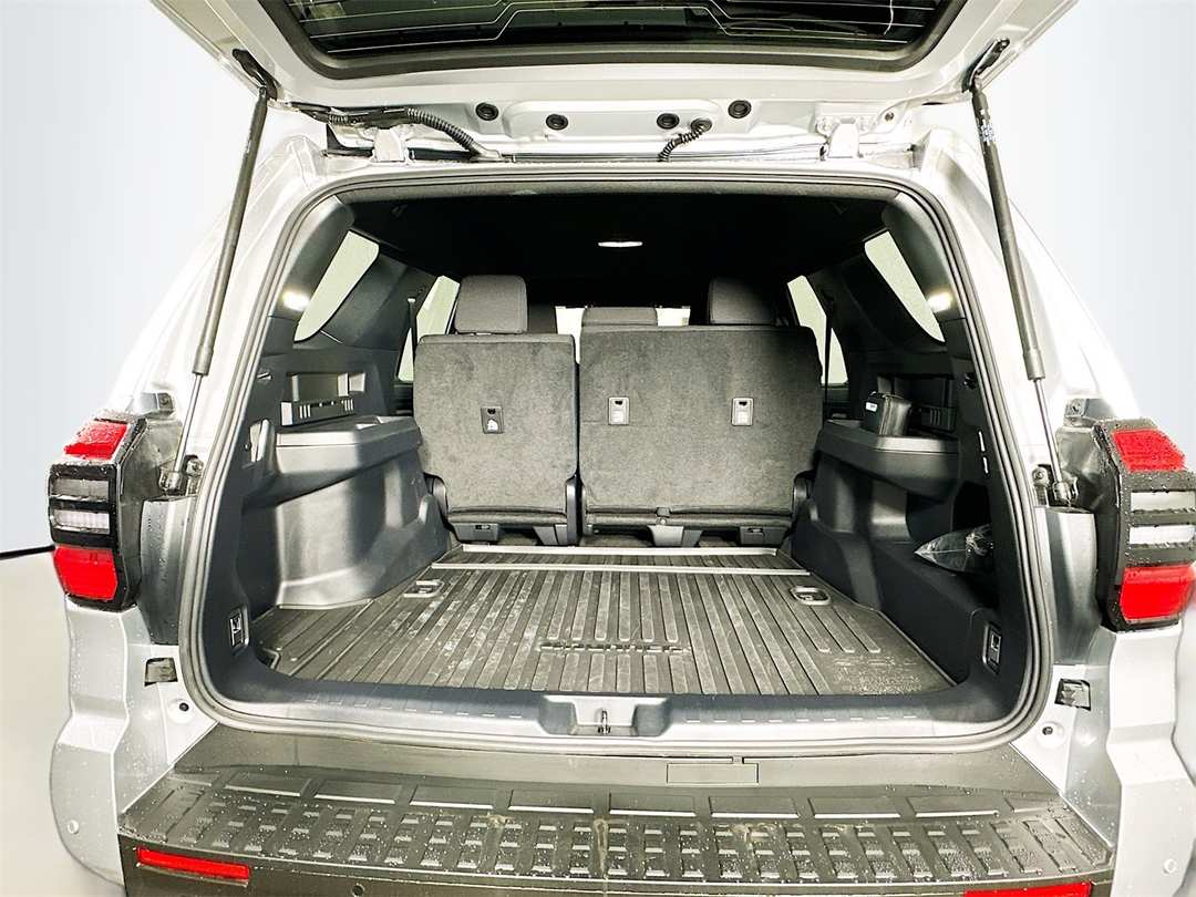 2025 Toyota 4Runner TRD OffRoad - Image 26