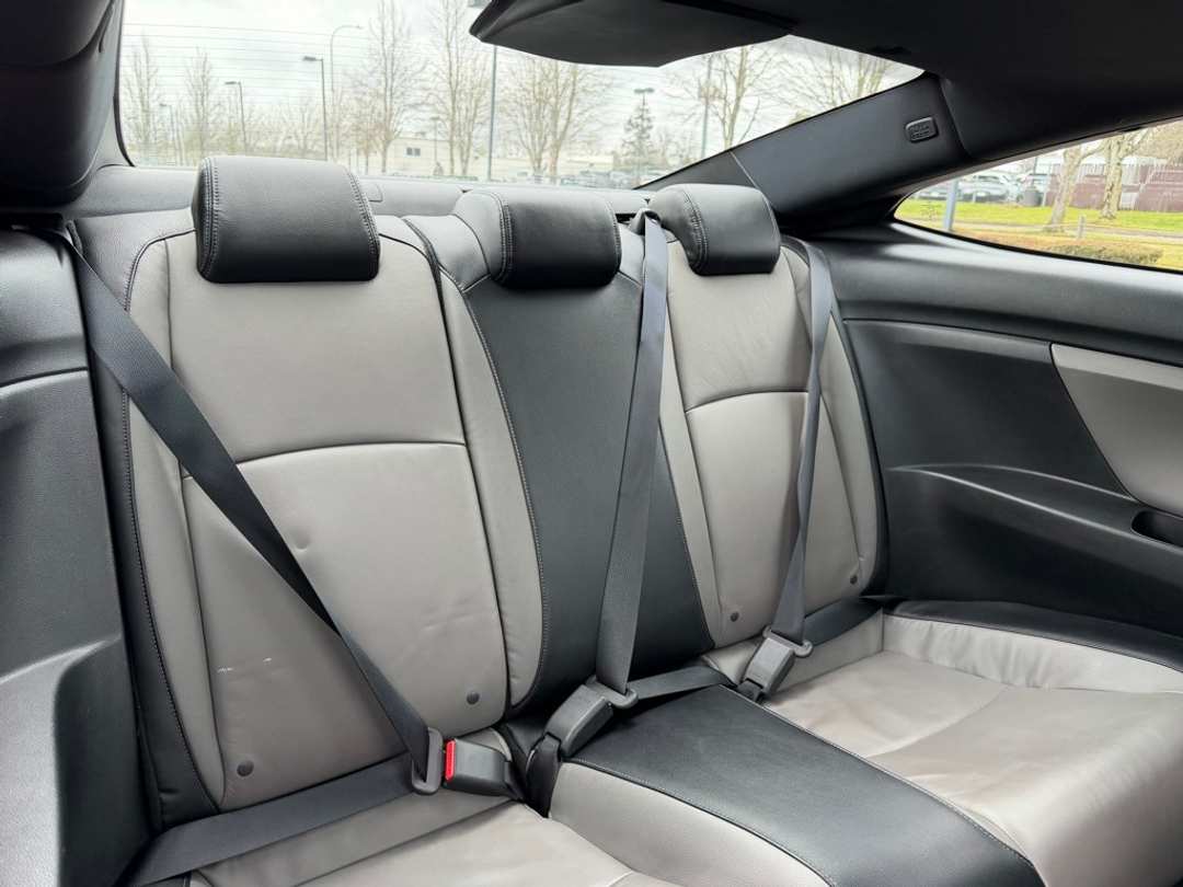 2017 Honda Civic Touring - Image 27