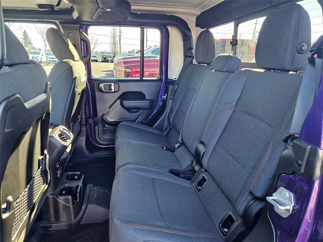 2026 Jeep Gladiator Rubicon - Image 30