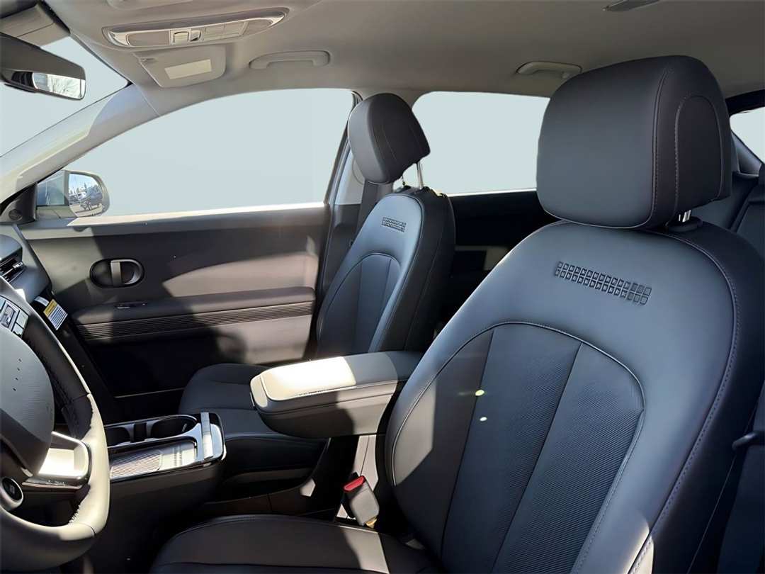 2026 Hyundai Ioniq 5 SEL - Image 14