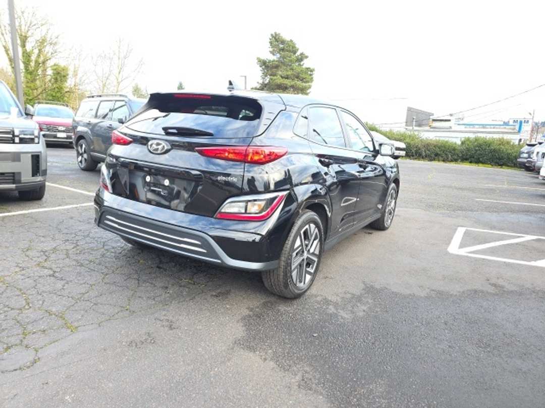 2023 Hyundai Kona SE - Image 5