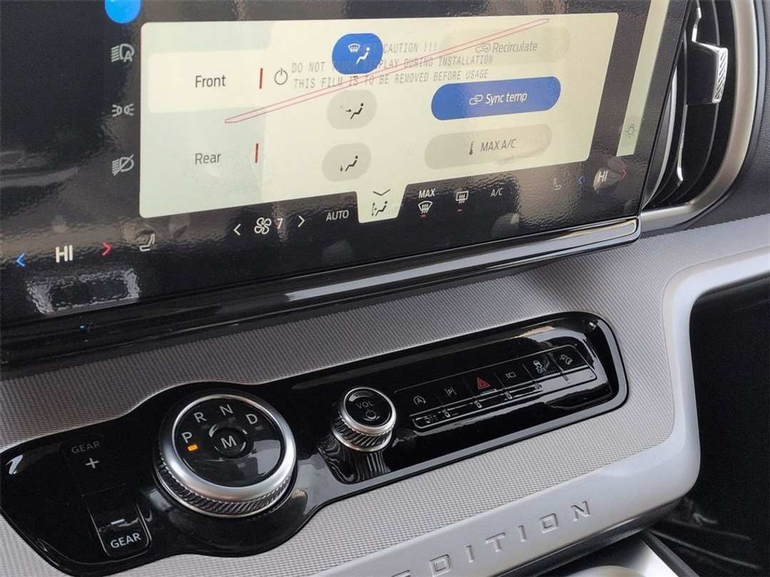 2026 Ford Expedition Max Active - Image 20